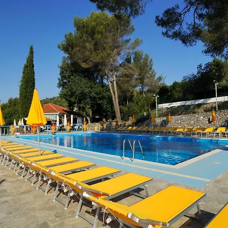 Holiday home In Ferienresidenz Mit Pool, Cleaning Included *